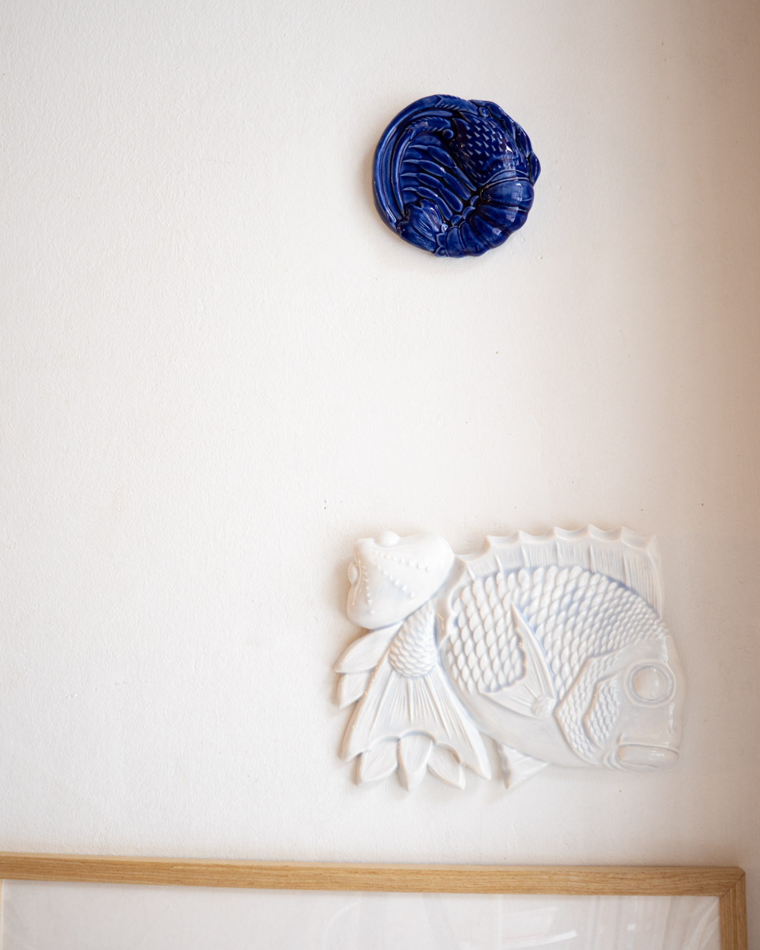 wall sculpture TAI fish with a shell and bamboo, celadon green (Kopia) (Kopia) - obrazek 7