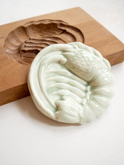 wall sculpture EBI shrimp, celadon green