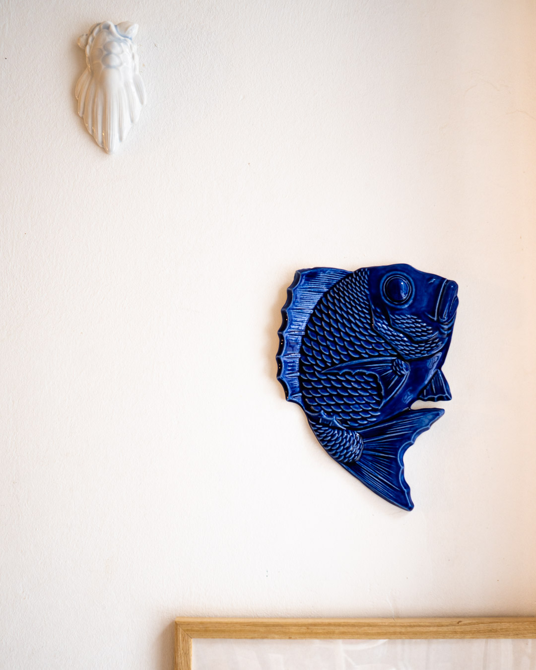 porcelain wall sculpture Turtle MINOGAME, cobalt blue (Kopia) - obrazek 6